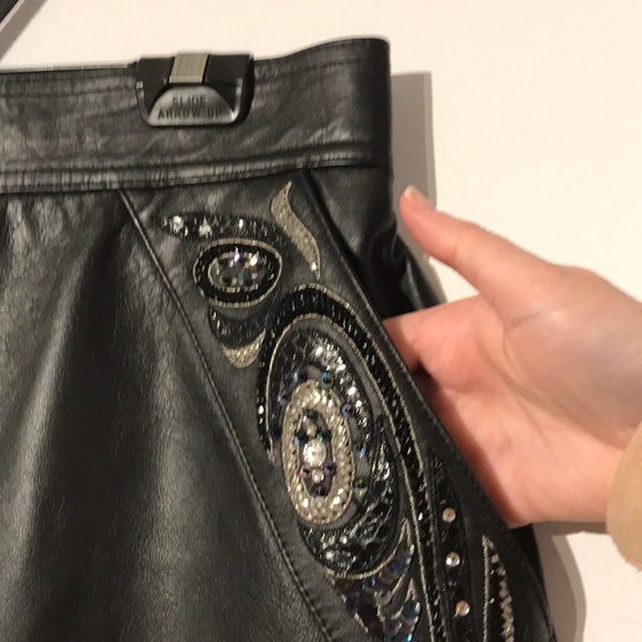 Vintage sequins embellishment leather skirt - Picture 3 of 10